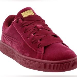 Puma Womens Velvet Sneakers Sz 7 Tibetan Red Ribbon Laces Walking Shoes Chic